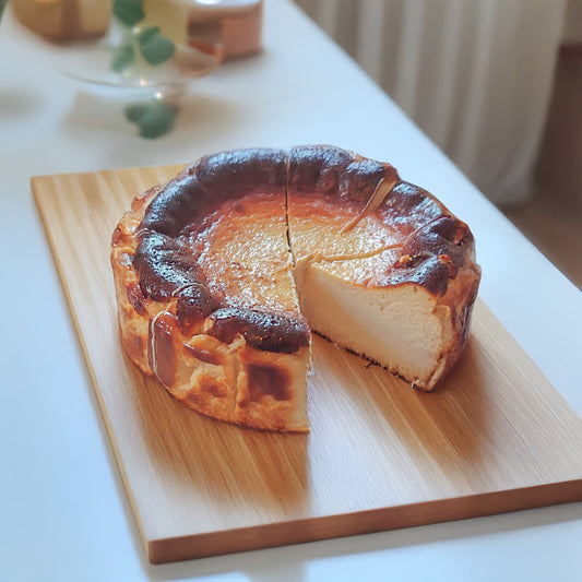 Earl Grey Basque Cheesecake